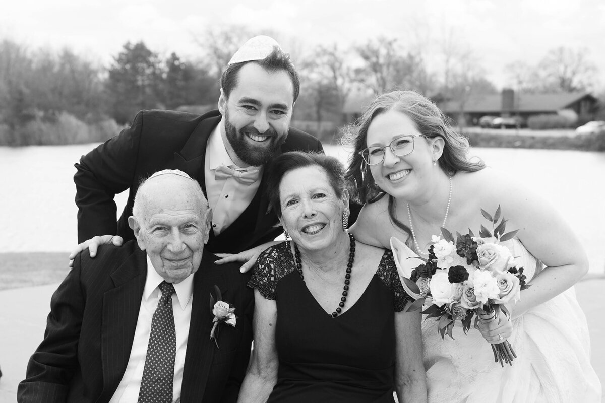 Eliana-Melmed-Photography-Chicago-LosAngeles-Jewish-WeddingPhotography-FamilyFormals-00029