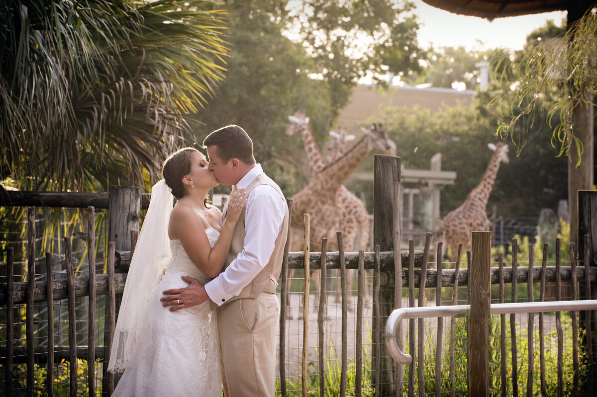 lowery-park-zoo-wedding-photos-0002