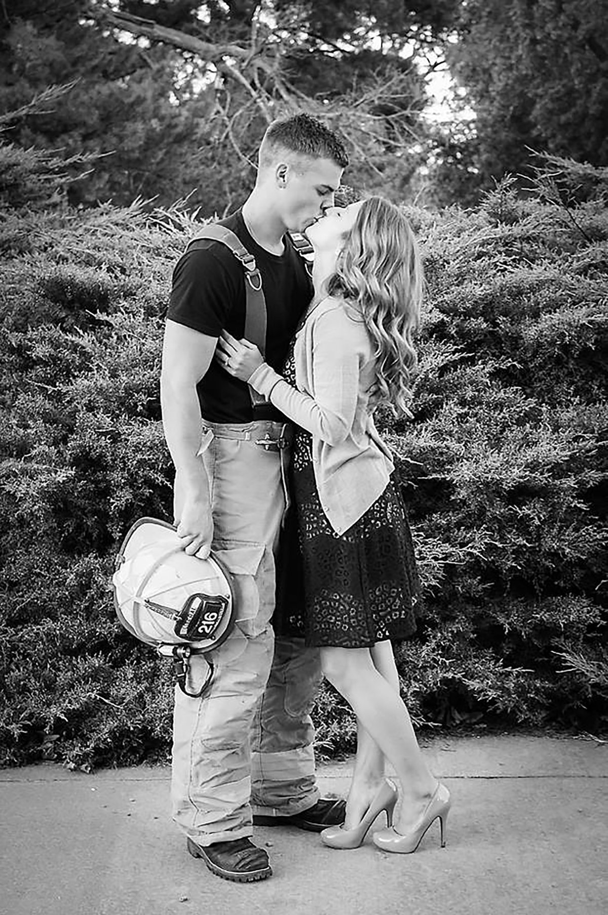 Captured by Lyndsey Engagement013