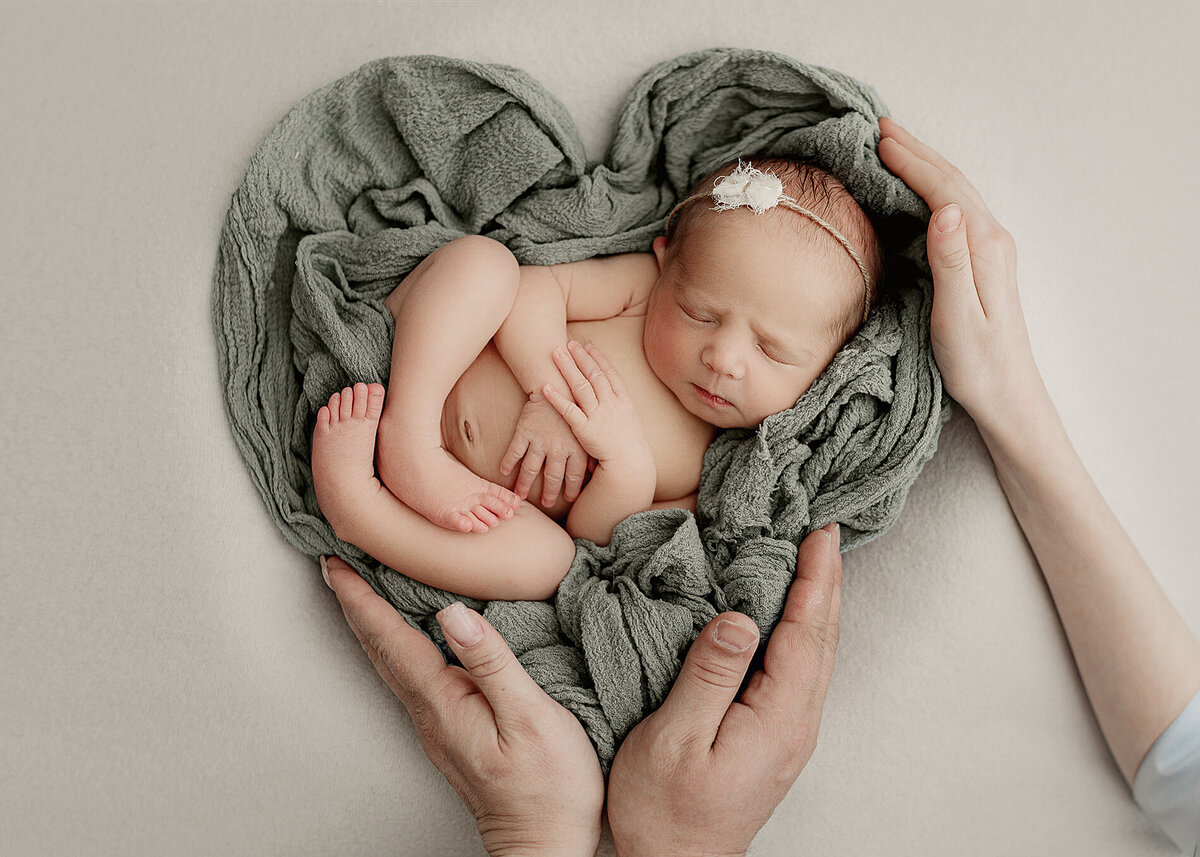 Newborn-Photographer-near-me-in-Syracuse-New-york102