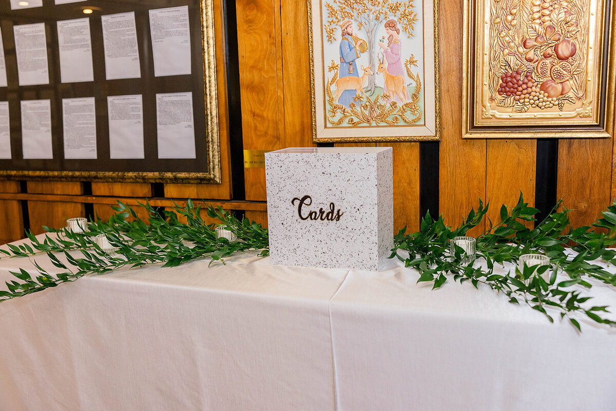 Eliana-Melmed-Photography-Chicago-LosAngeles-Jewish-WeddingPhotography-ElianaSklar-VenueDetails-00006