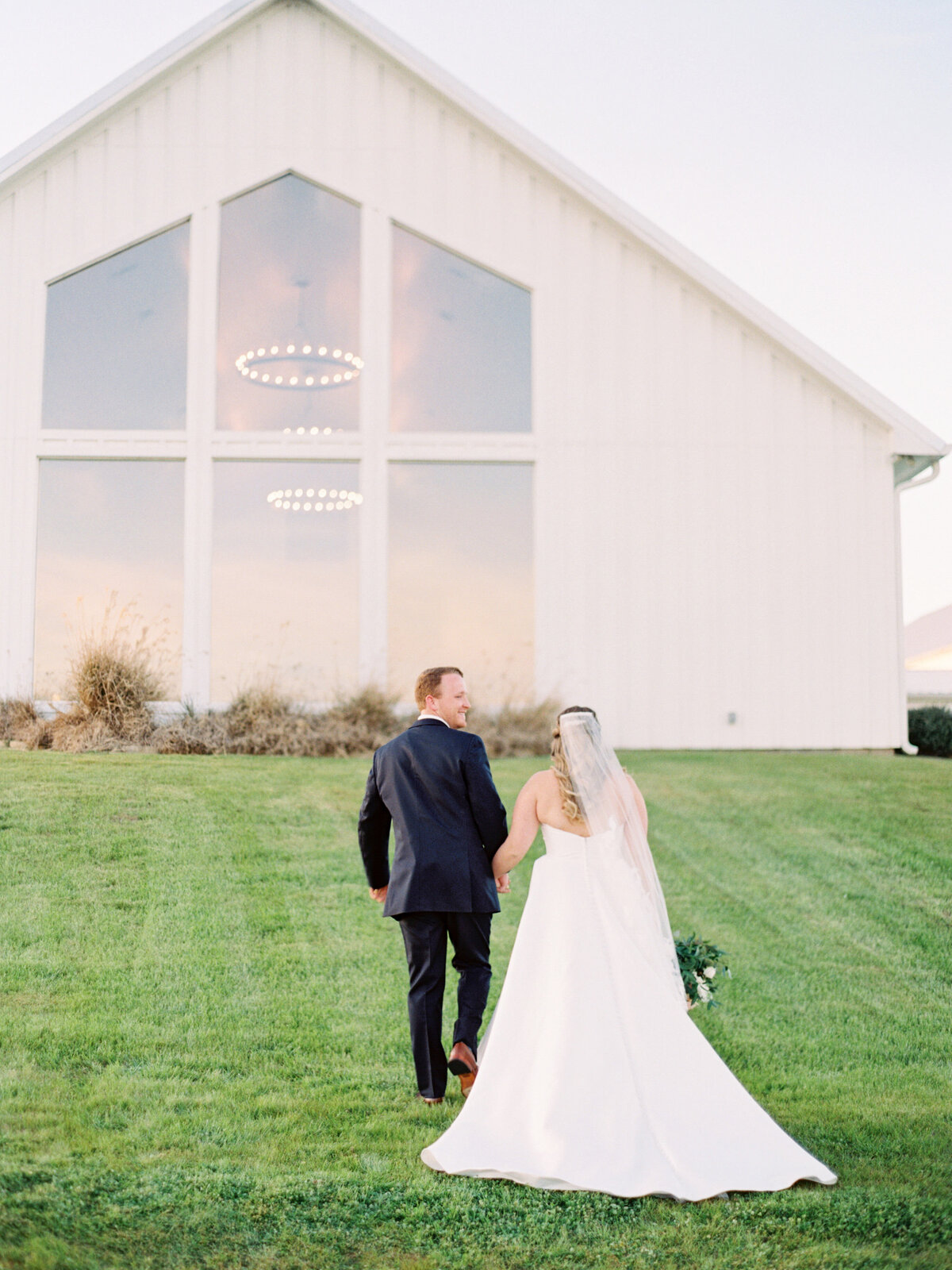 the-farmhouse-wedding-houston-texas-wedding-photographer-mackenzie-reiter-photography-9