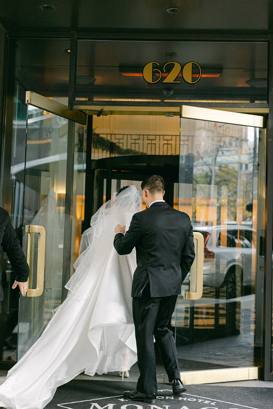 Romantic wedding reception at The Pennsylvanian, iconic Pittsburgh wedding venue