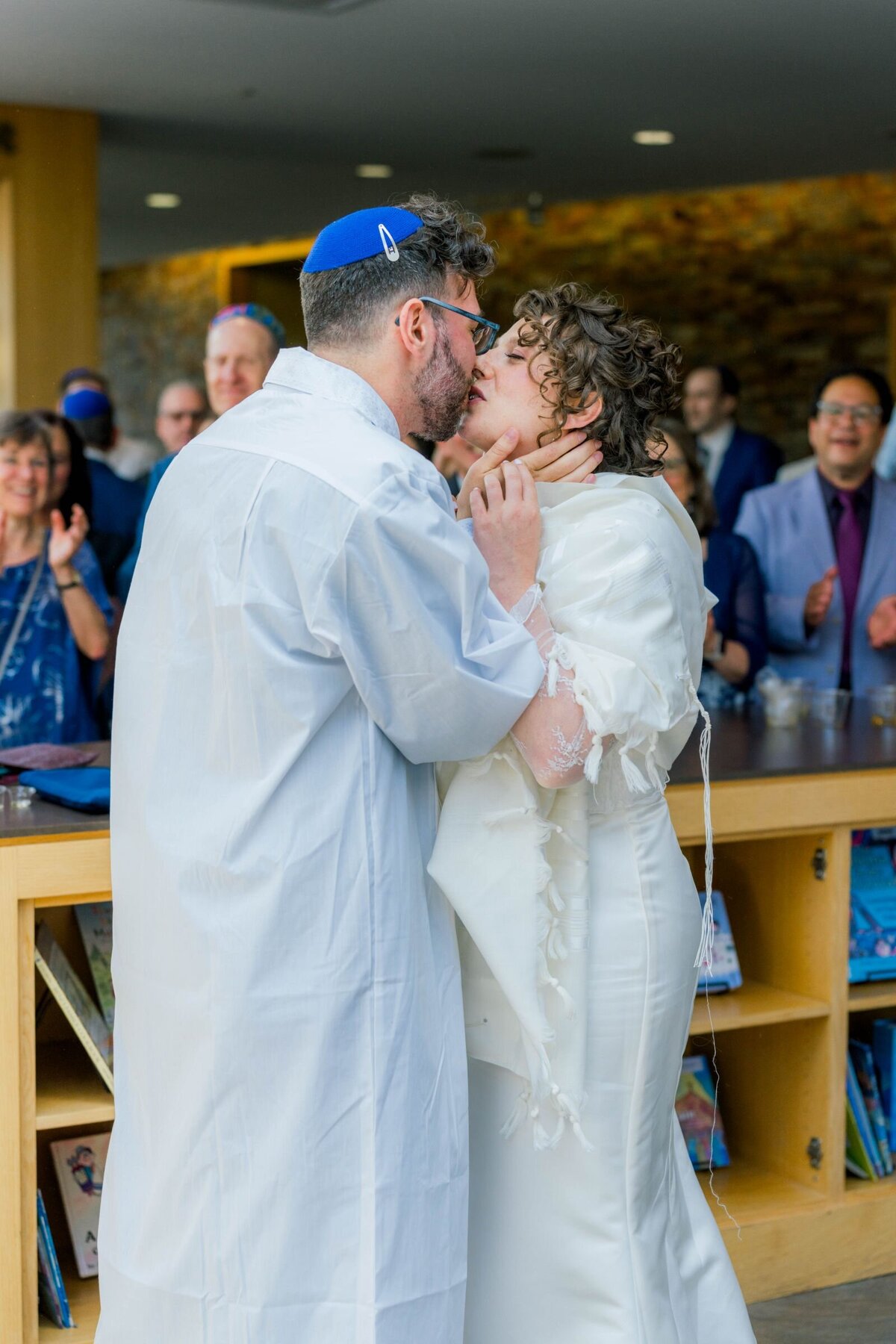 Eliana-Melmed-Photography-Chicago-LosAngeles-Jewish-WeddingPhotography-ShulaNoah-Tisch-00249