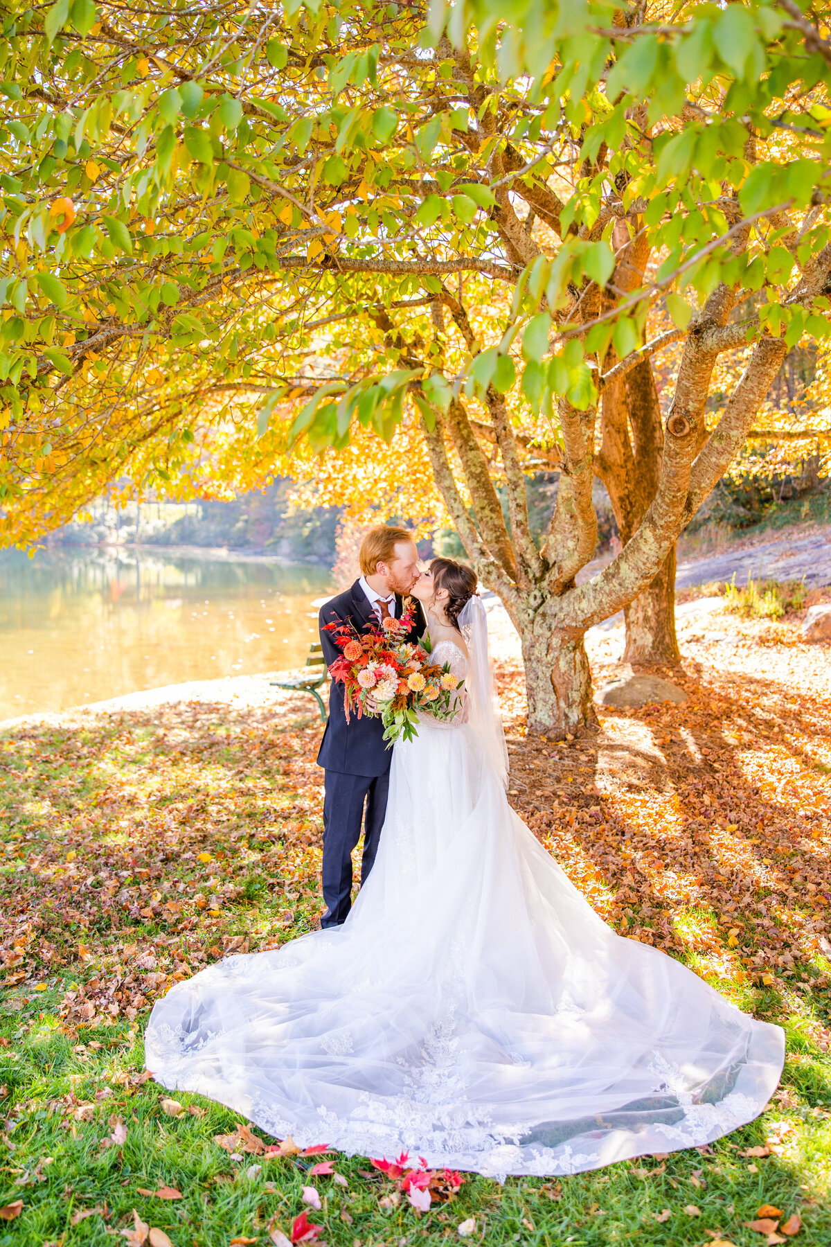 outdoor wedding at kenmure country club