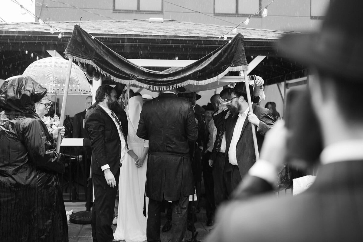 Eliana-Melmed-Photography-Chicago-LosAngeles-Jewish-WeddingPhotographer-CarmiKalman-Chuppah-00192