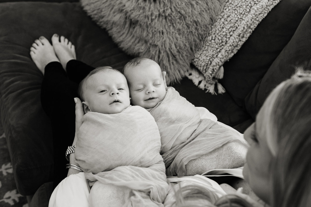Wouk05-baby-twins-photos-home-st-louis-photographer