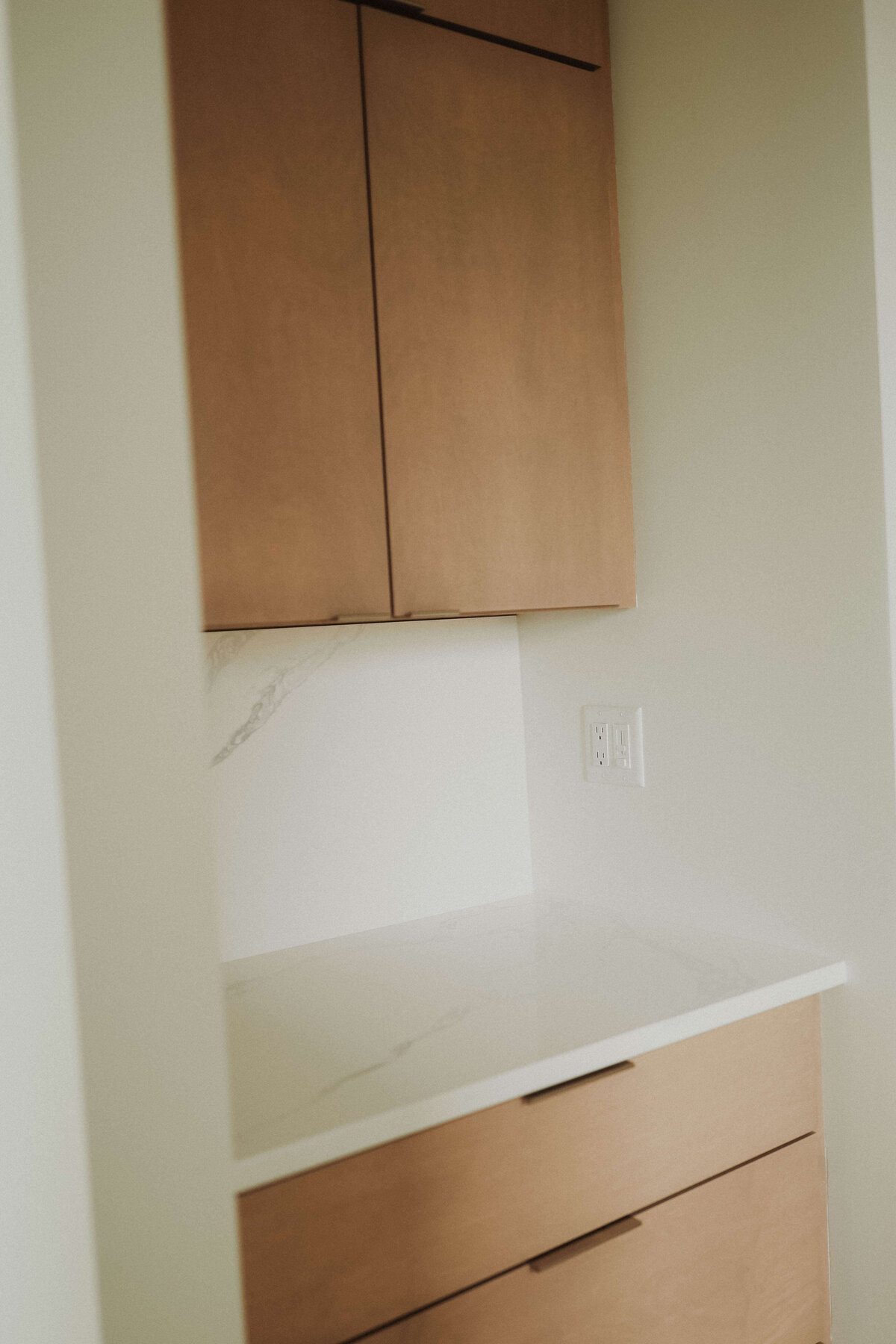 1320-Mudroom-Polk-City-Central-Iowa-Custom-Home-JRL-Builders-3F1A4673A