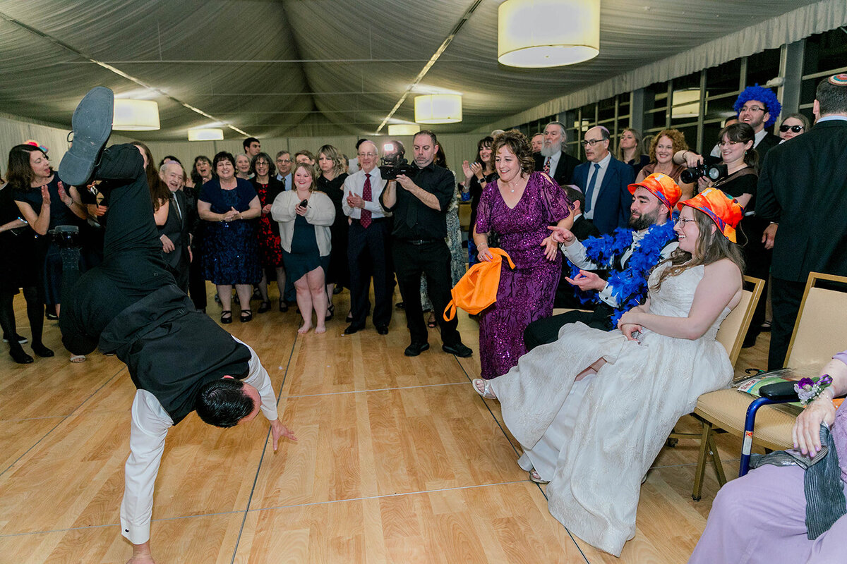 Eliana-Melmed-Photography-Chicago-LosAngeles-Jewish-WeddingPhotography-SimchaDancing-00068