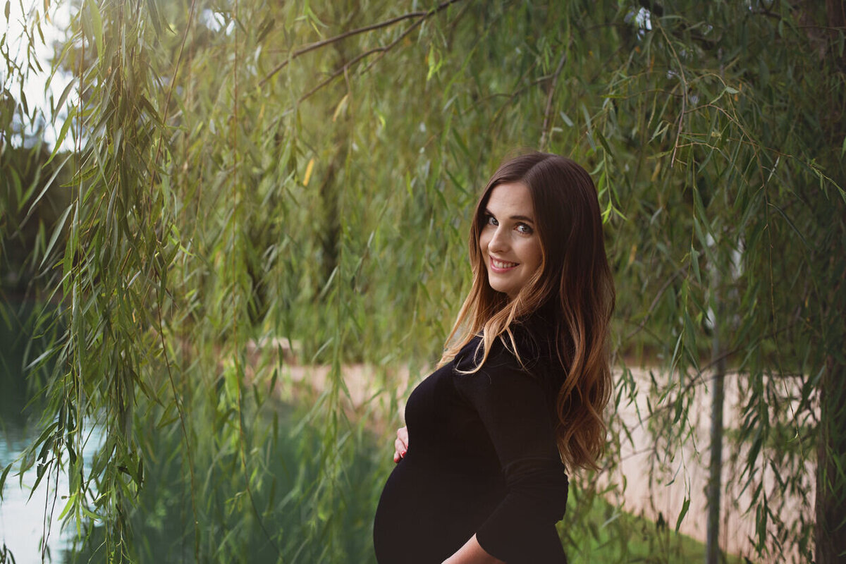 Places to take maternity photos in charlotte - freedom park (3)