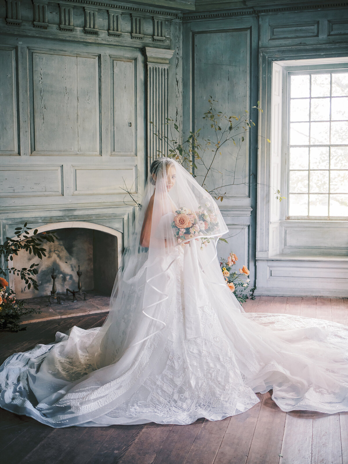 Jenny-Haas-Photography-Luxury-DC-Planner-Prof-Jimmy-Choo-Wedding-Gown-Luxe-Veil