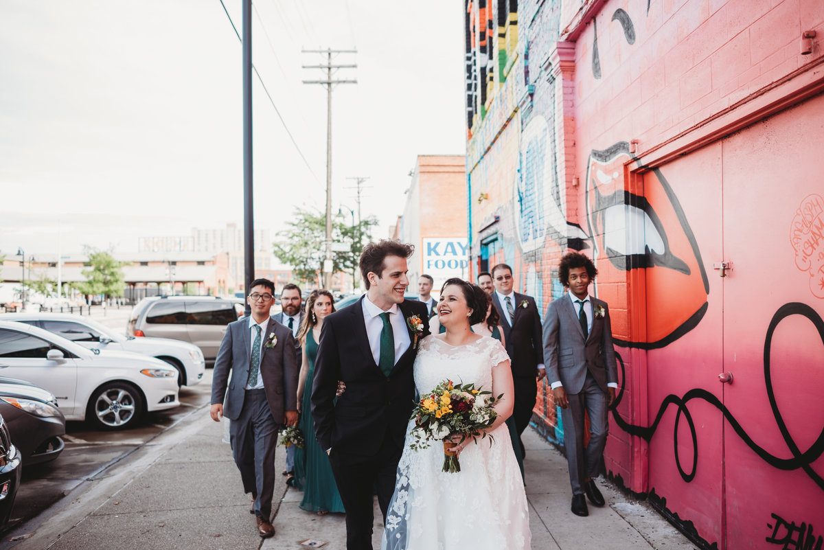 eastern-market-wedding-party-pictctures-detroit-wedding-photographer-girl-with-the-tattoos-michigan-wedding-photographer-city-wedding