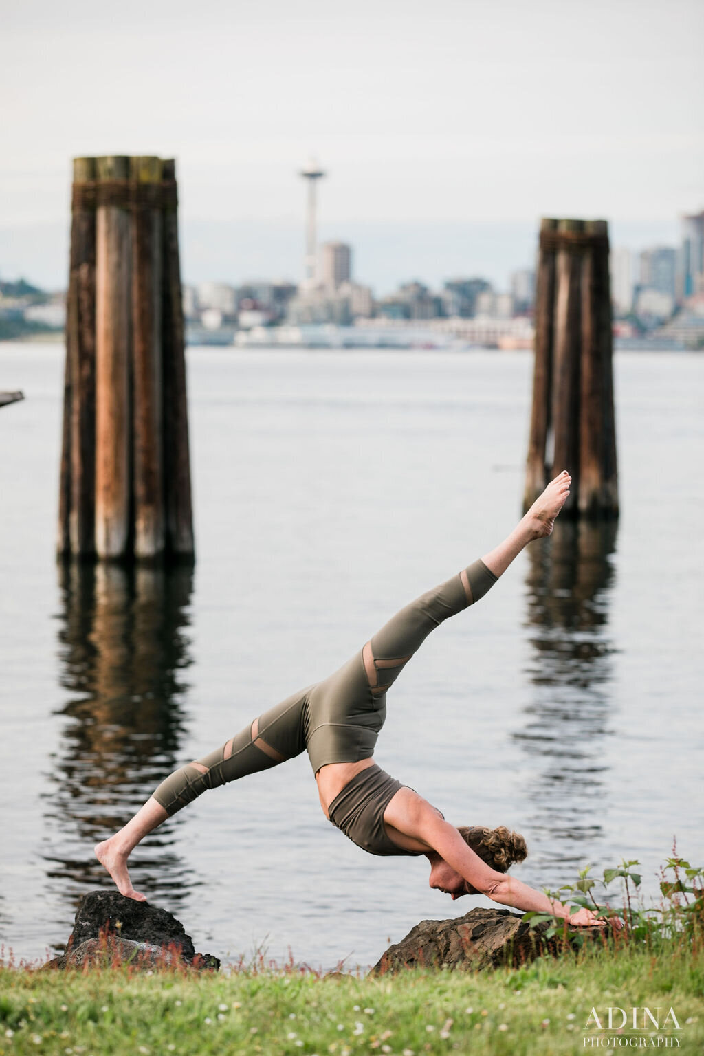 Yoga-photo-shoot-Alki-Beach-photos-Seattle-by-Adina-Preston-Photography-May-2020-18