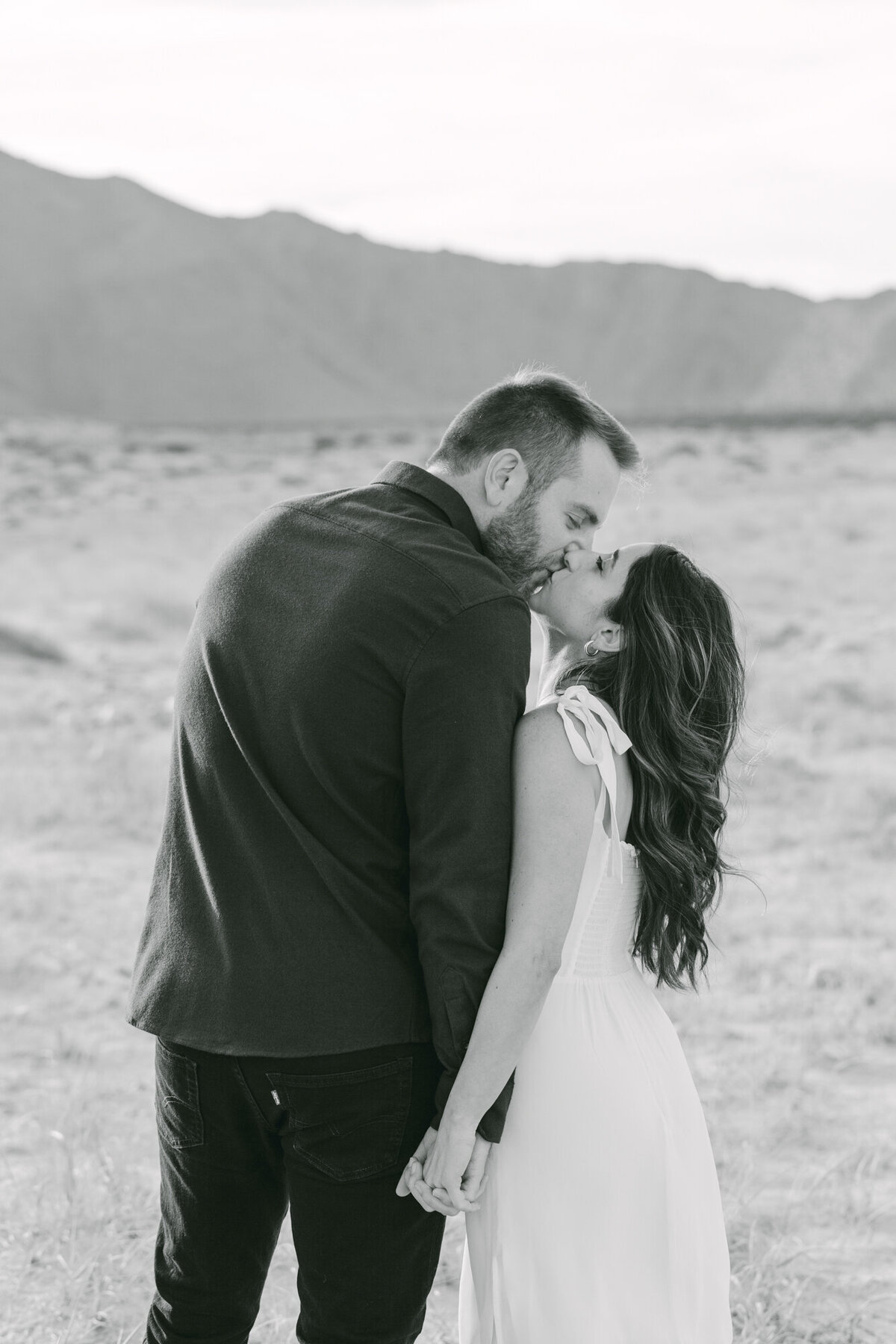 PERRUCCIPHOTO_PALM_SPRINGS_DUNES_ENGAGEMENT_81BW