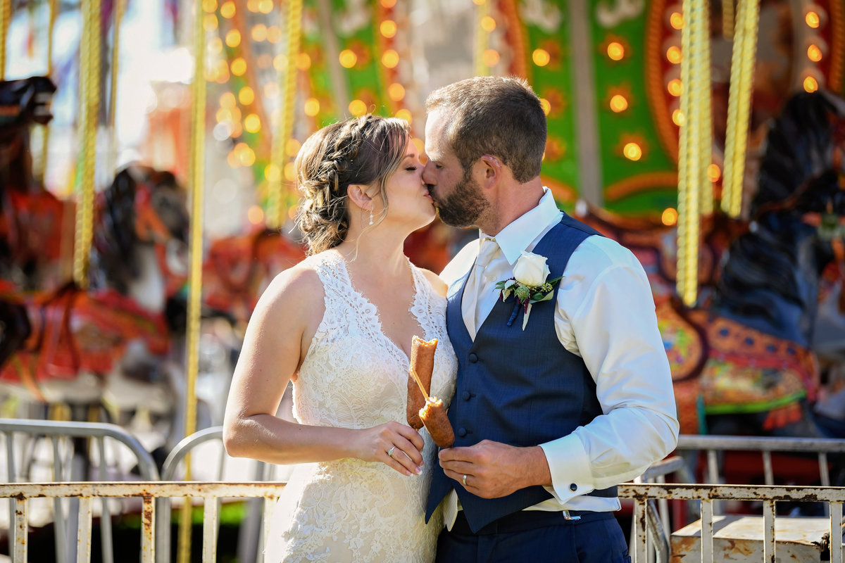 Redway-California-wedding-photographer-Parky's-PicsPhotography-Humboldt-County-Photograper-Humboldt-County-Fair-corn-dogs-wedding-1.jpg