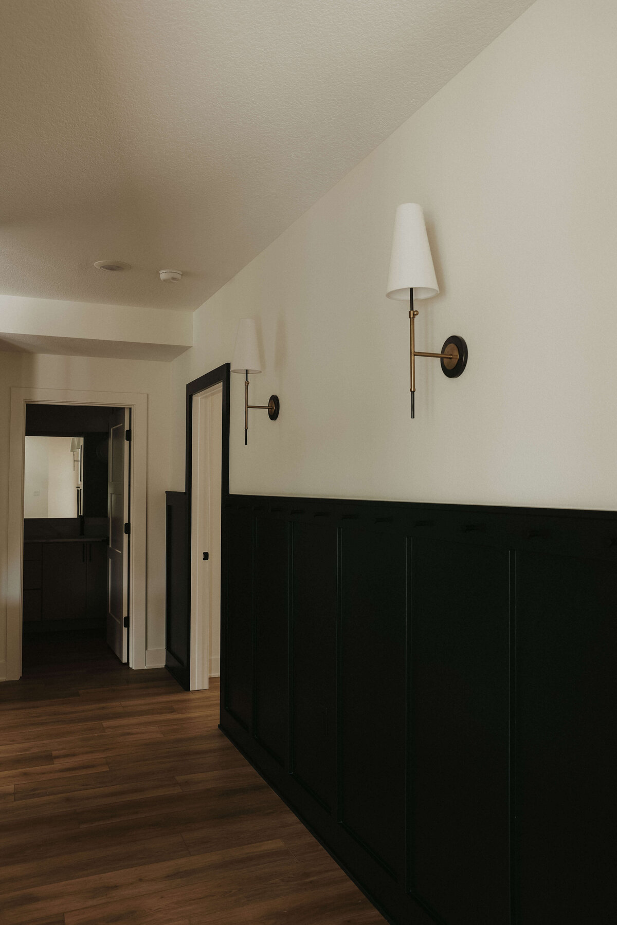 4171-Finished-Basement-Panora-Central-Iowa-Custom-Home-JRL-Builders-E23A3836