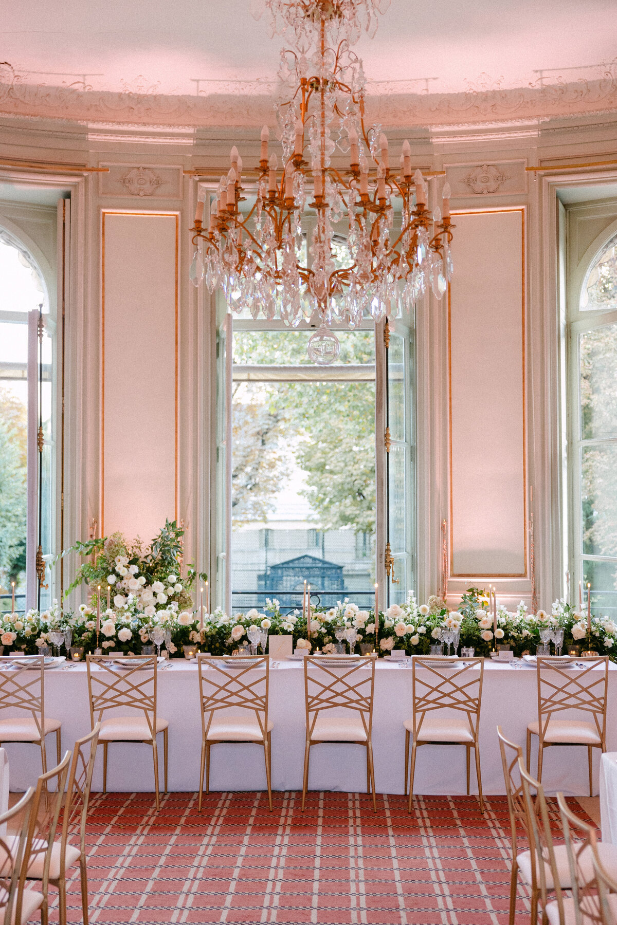 Jennifer Fox Weddings English speaking wedding planning & design agency in France crafting refined and bespoke weddings and celebrations Provence, Paris and destination wd814