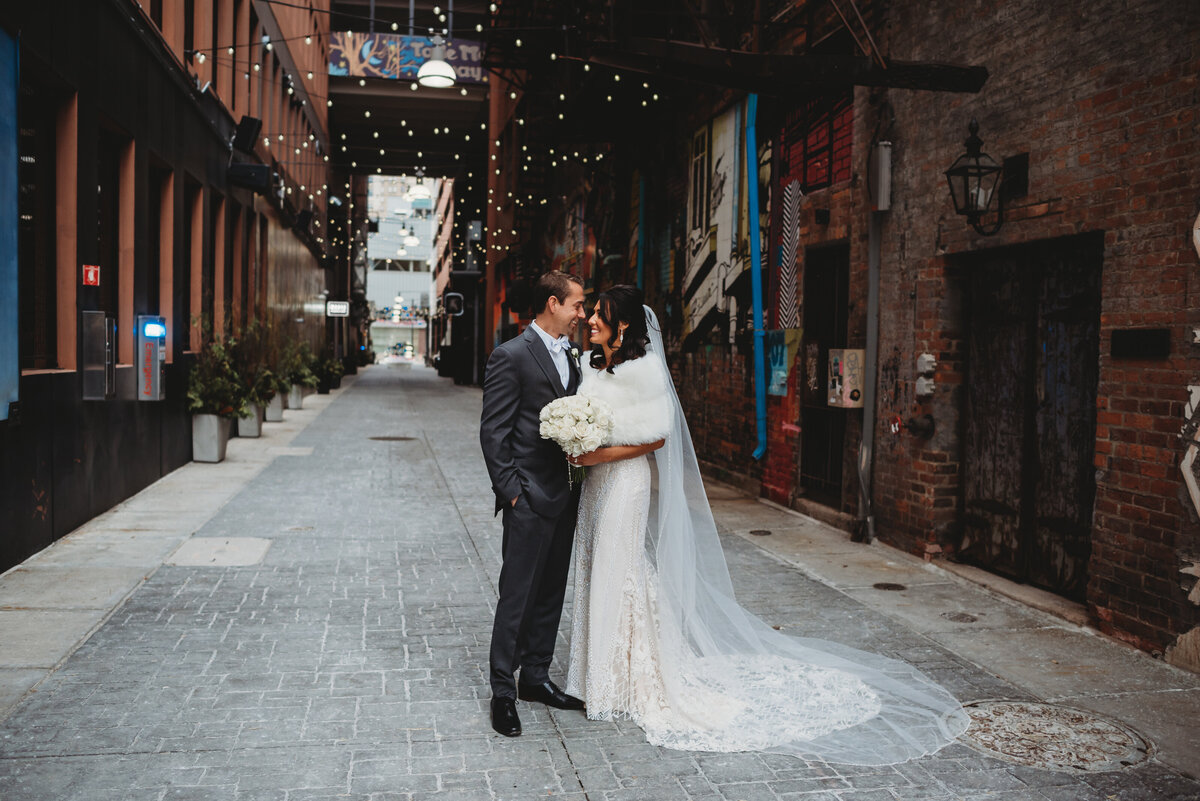 eastern-marketwedding-pictures-detroit-wedding-pictures-city-wedding-pictures-detroit-wedding-photographer-girl-with-the-tattoos-wedding-photographer-michigan-wedding-photographer-wedding-party-pictures-4