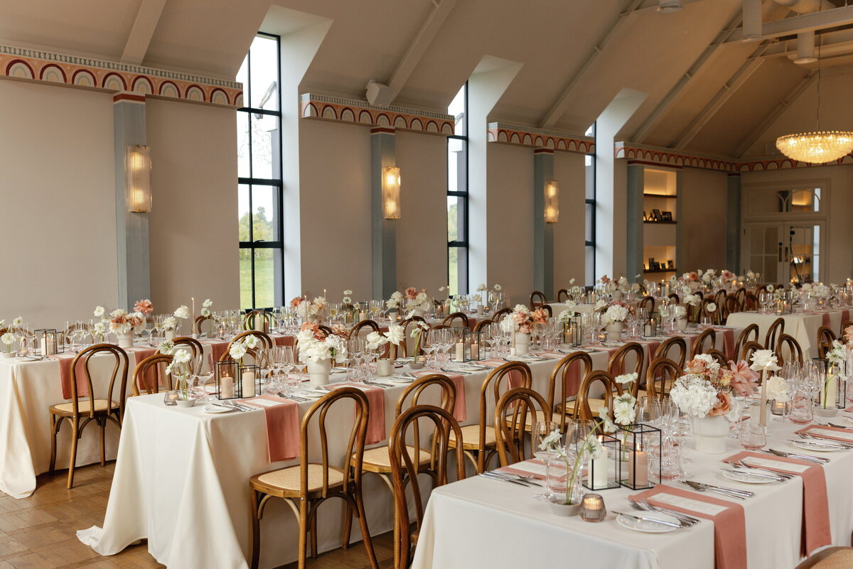 LIMEKILN Sussex wedding florist (2)