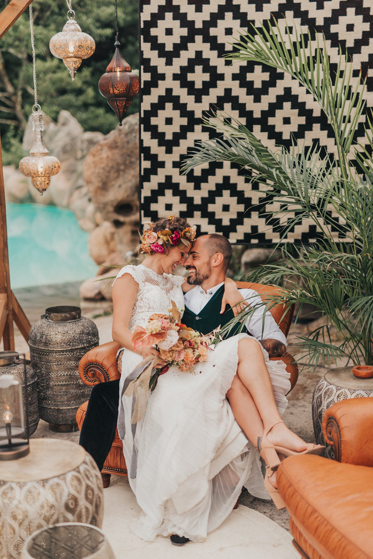 Luxury folk wedding in sardinia