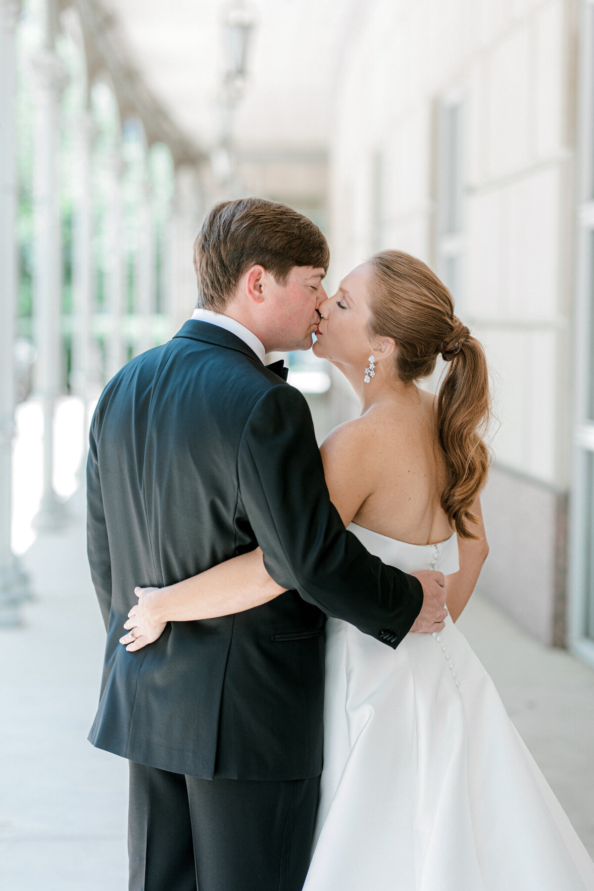 Hannah & Jason's Wedding at Hotel Crescent Court Club Perkins Chapel | Dallas Wedding Photographer | Sami Kathryn Photography-72