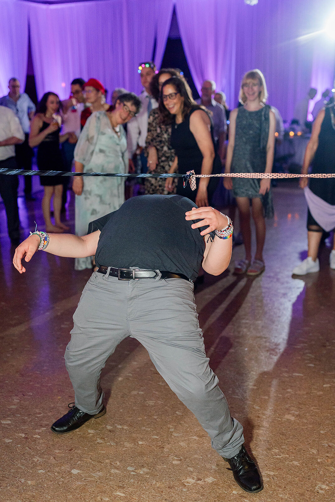 Eliana-Melmed-Photography-Chicago-LosAngeles-Jewish-WeddingPhotography-ElianaSklar-DanceFloor-00199