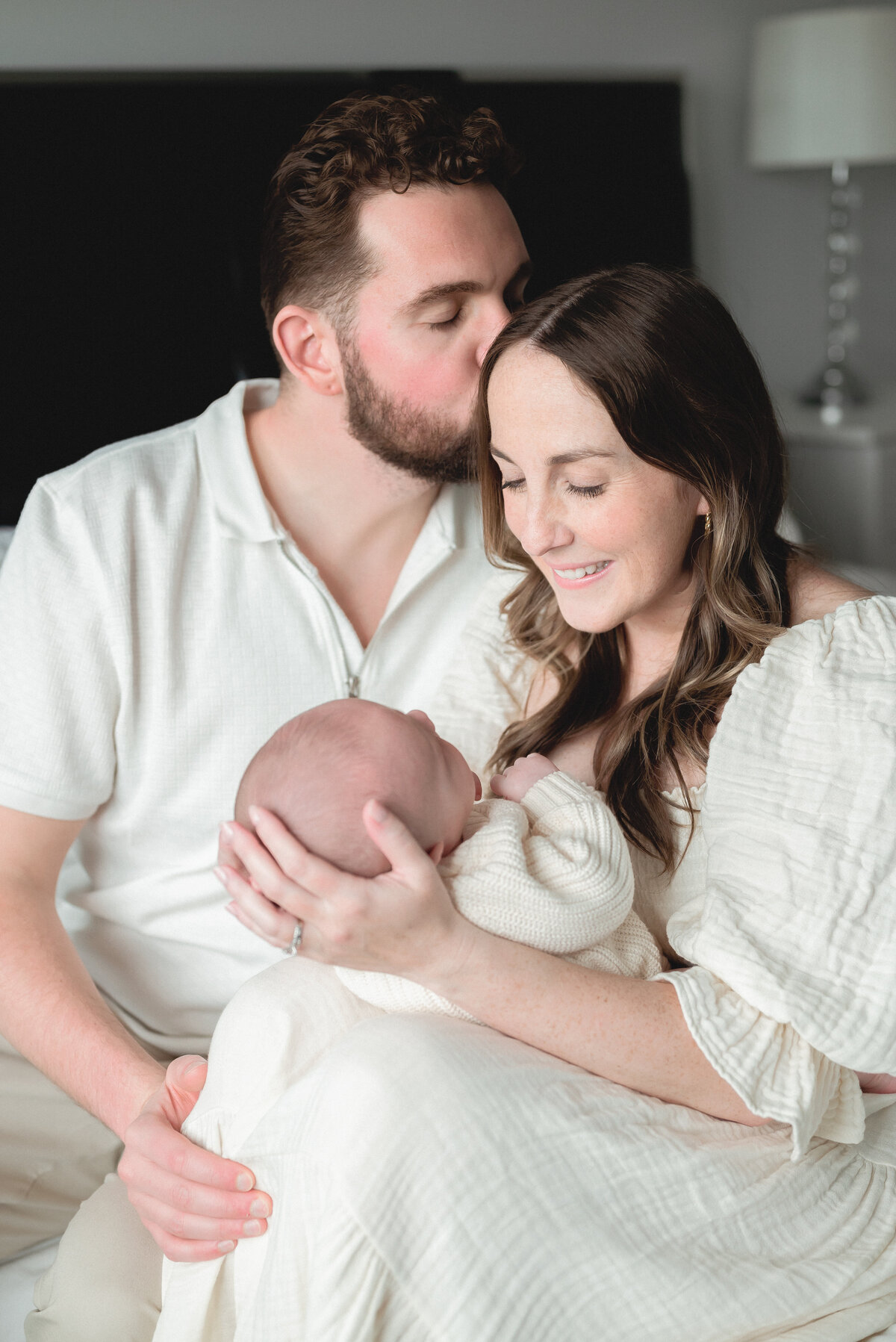 Brooke Lacombe is an Ottawa, Ontario based newborn photographer, specializing in motherhood, maternity, newborn and family fine art photography.
