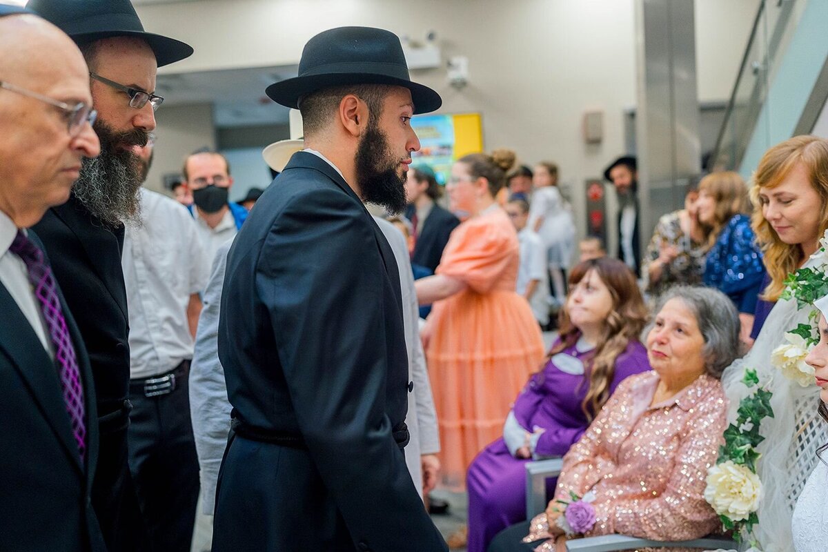 Eliana-Melmed-Photography-Chicago-LosAngeles-Jewish-WeddingPhotographer-CarmiKalman-Bedeken-00095