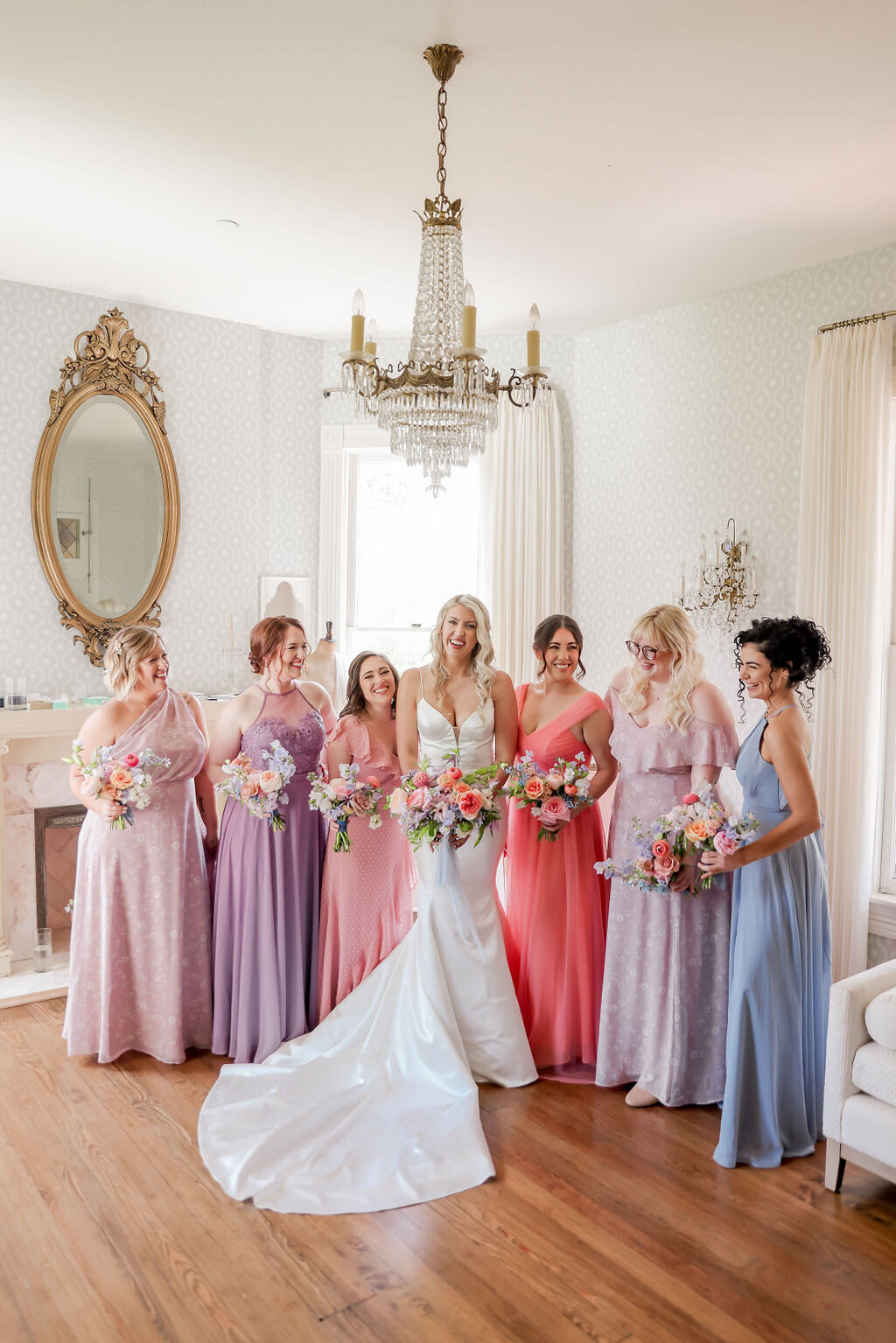 woodbine-mansion-texas-wedding-bridesmaids-ready-sarah-block-photography-2