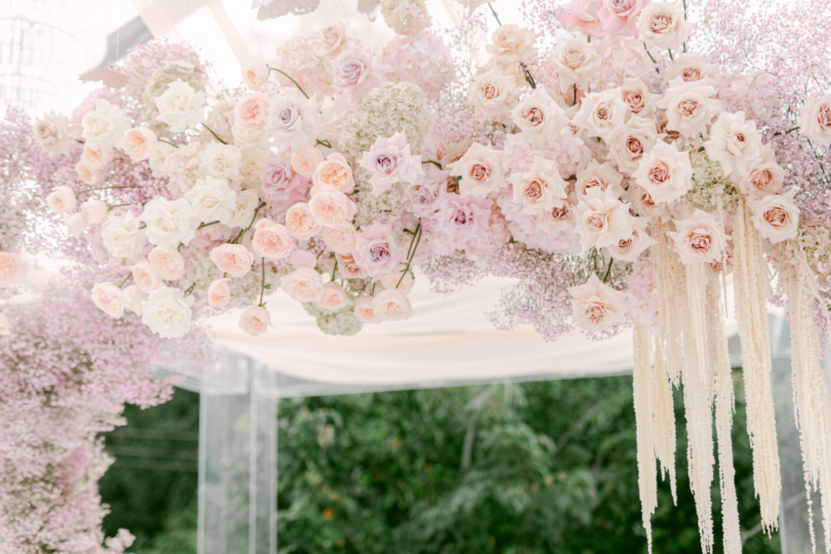 outdoor-wedding-flowers-bride-groom-purple-pink-02