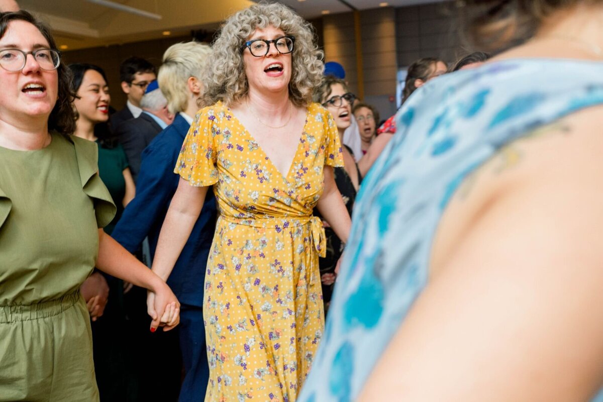 Eliana-Melmed-Photography-Chicago-LosAngeles-Jewish-WeddingPhotography-ShulaNoah-Simcha-Dancing-00167