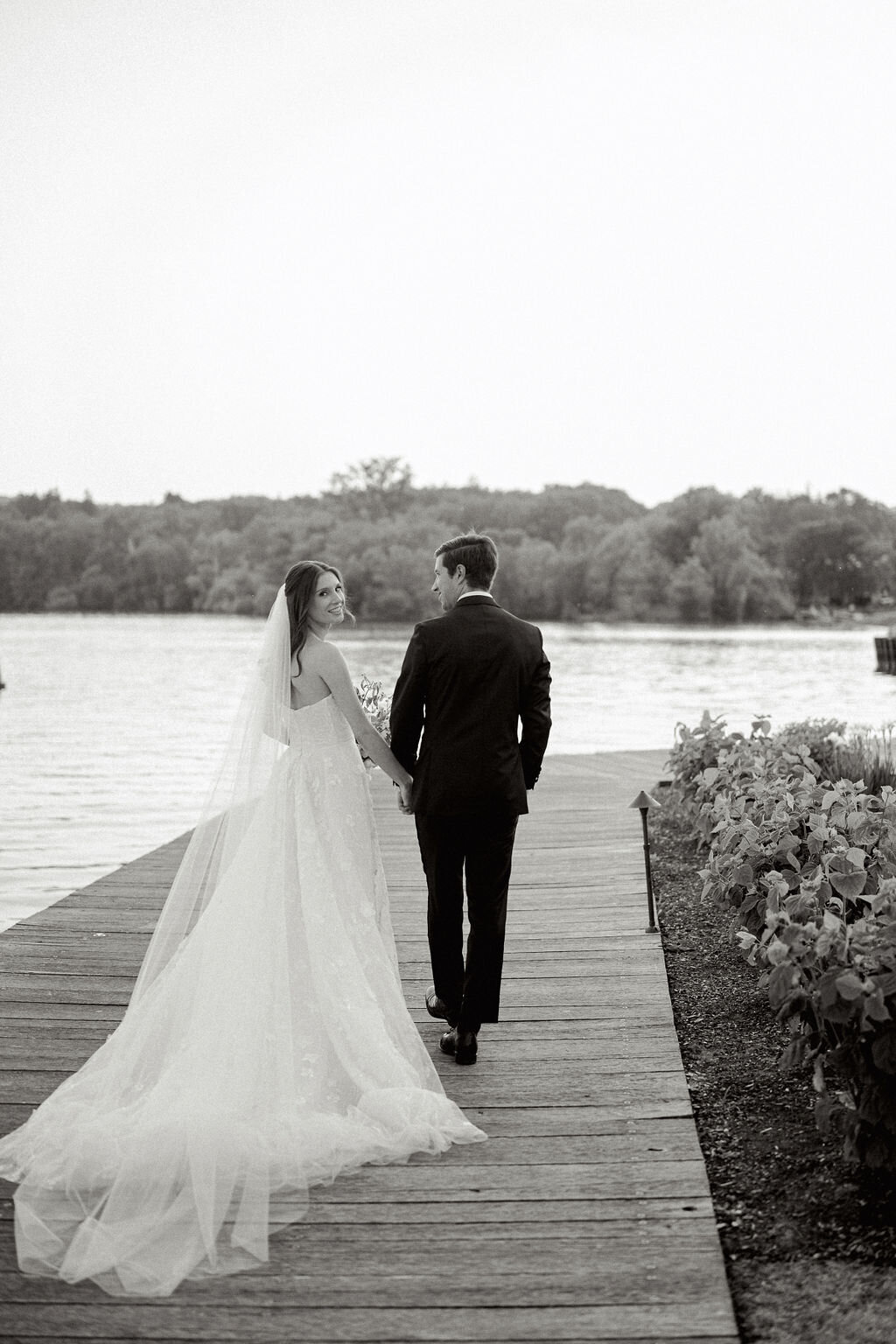 Lake-House-On-Canandaigua-Wedding-Sunset-Photos-Verve-Event-Co-Finger-Lakes-New-York-Wedding-Planner (5)