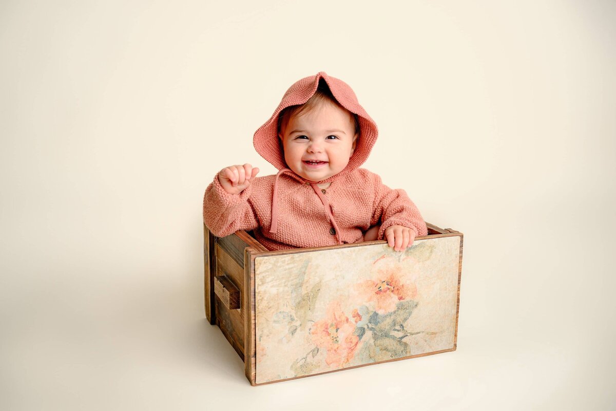 Tobis-Timeless-Treasures-Charlotte-NC-Milestone-Photographer-Simple-Smash-002