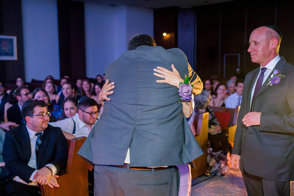 Eliana-Melmed-Photography-Chicago-LosAngeles-Jewish-WeddingPhotography-ElianaSklar-Chuppah-00049
