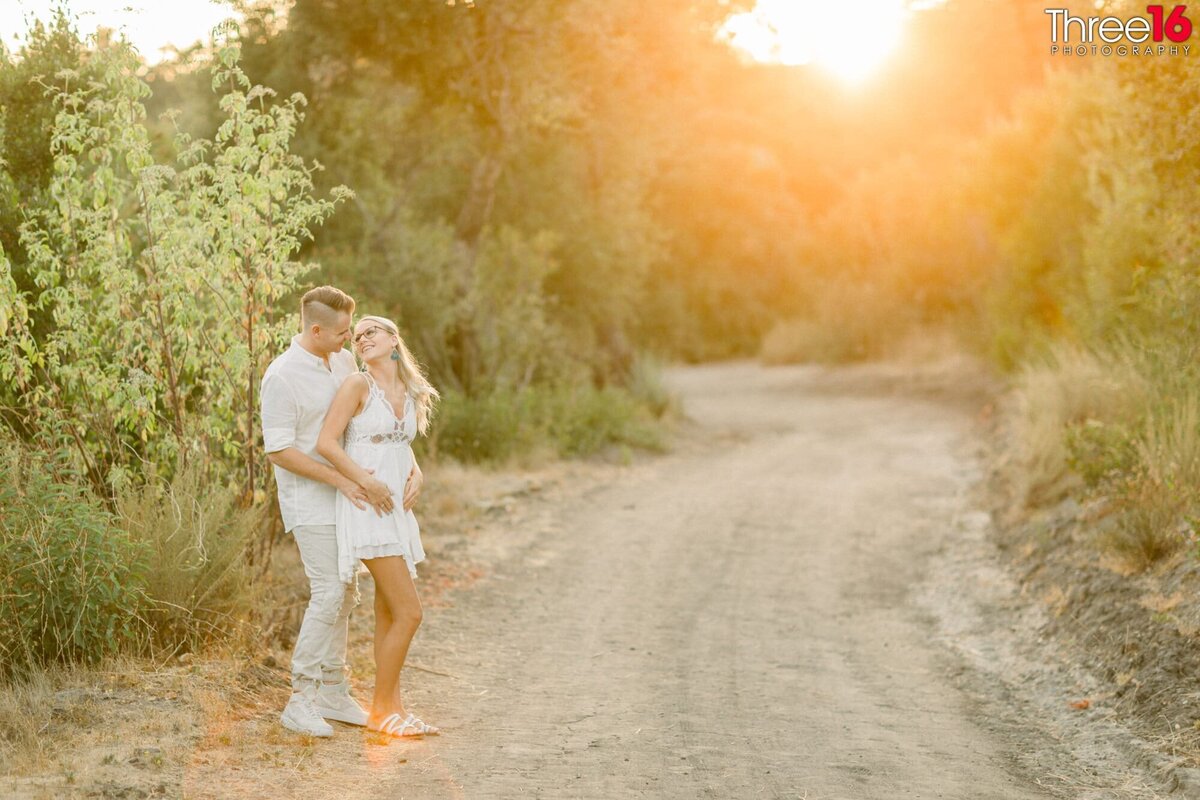 Whiting Ranch Wilderness Park Engagement Photos-1004