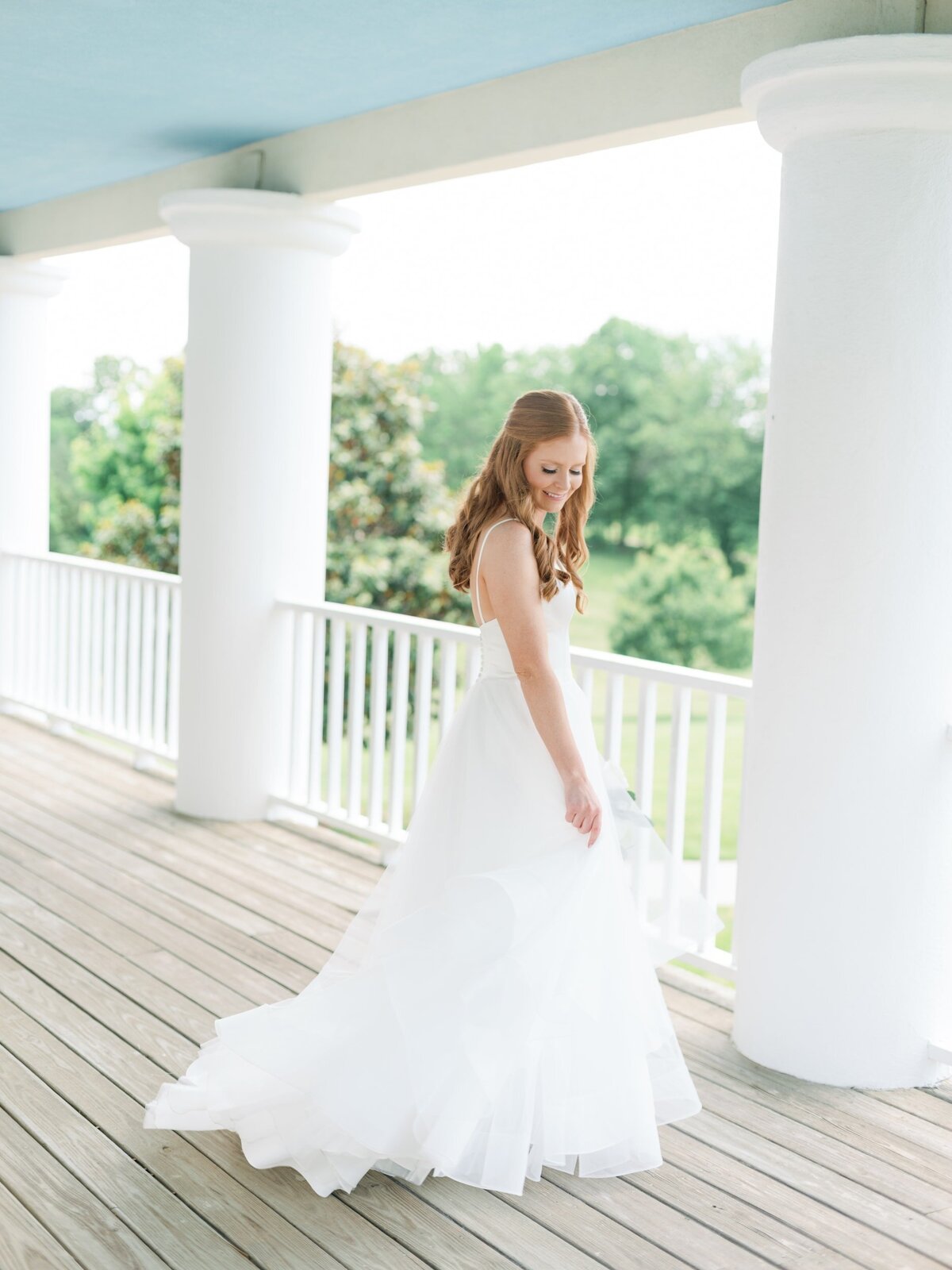 Caylyn_Alex_Castleton_Farm_Wedding_Abigail_Malone_Photography_Knoxville-528