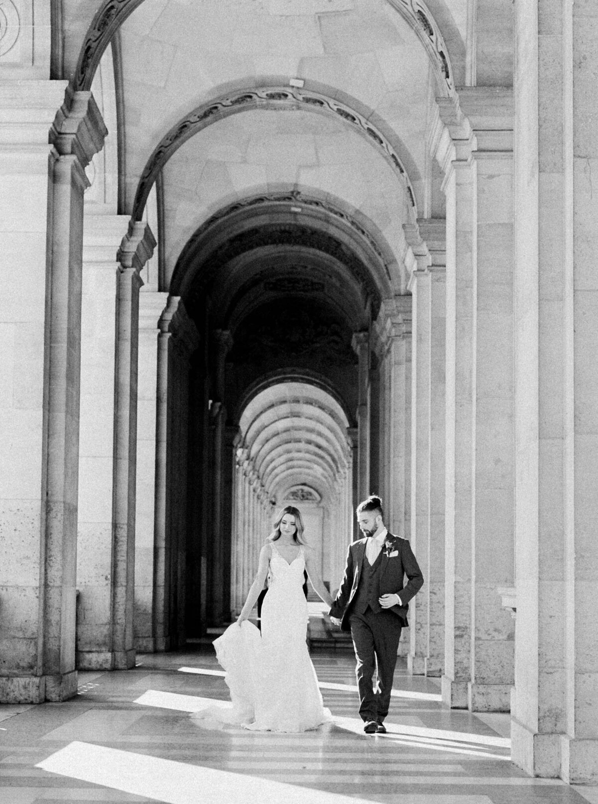 Paris Elopement-Louvre Elopement Photography-Eiffel Wedding portraits-Samin Photography_-52