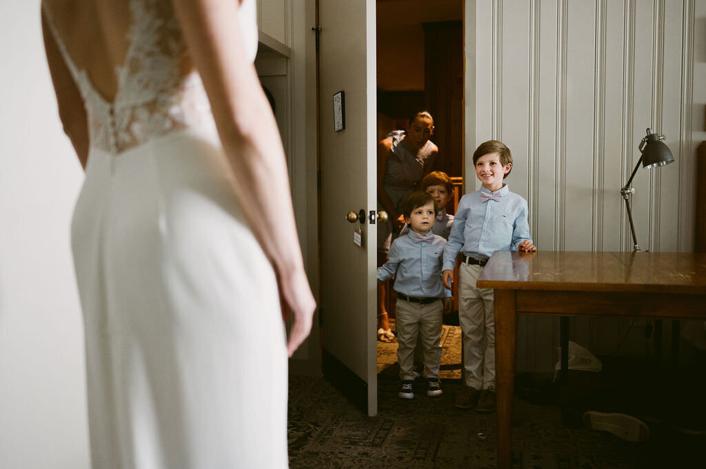 Luxury wedding photographer Oregon and Adirondacks. Story-driven, editorial imagery crafted with refined artistry and timeless presence.