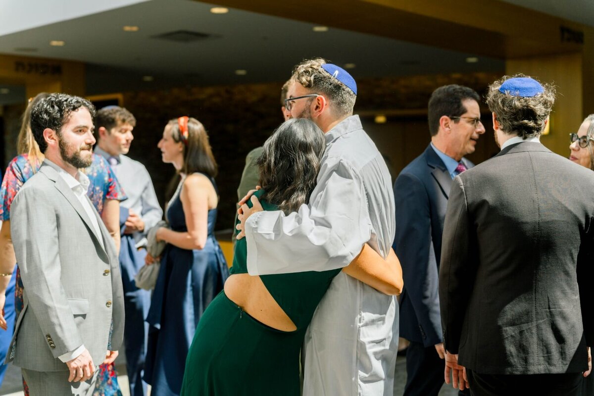 Eliana-Melmed-Photography-Chicago-LosAngeles-Jewish-WeddingPhotography-ShulaNoah-Tisch-00268