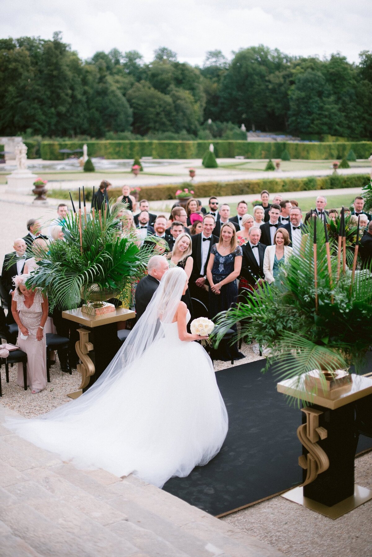 vaux-le-vicomte-luxury-wedding-phototographer-in-paris (7 of 56)