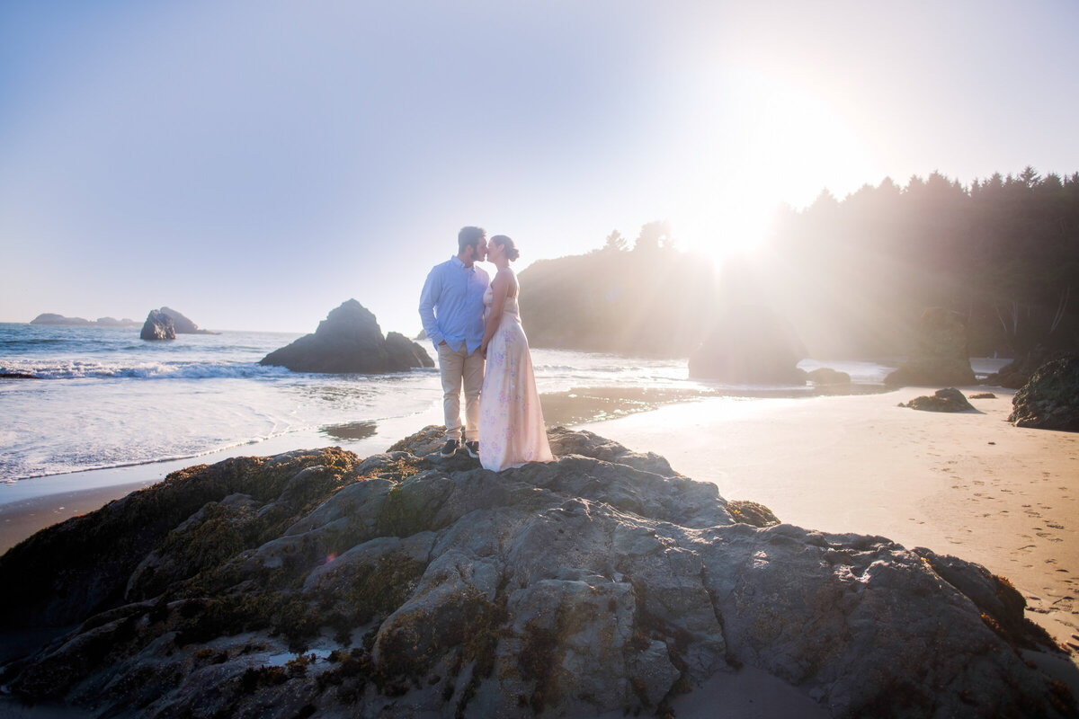 Humboldt-County-Engagement-Photographer-Beach-Engagement-Humboldt-Trinidad-College-Cove-Trinidad-State-Beach-Nor-Cal-Parky's-Pics-Coastal-Redwoods-Elopements-4