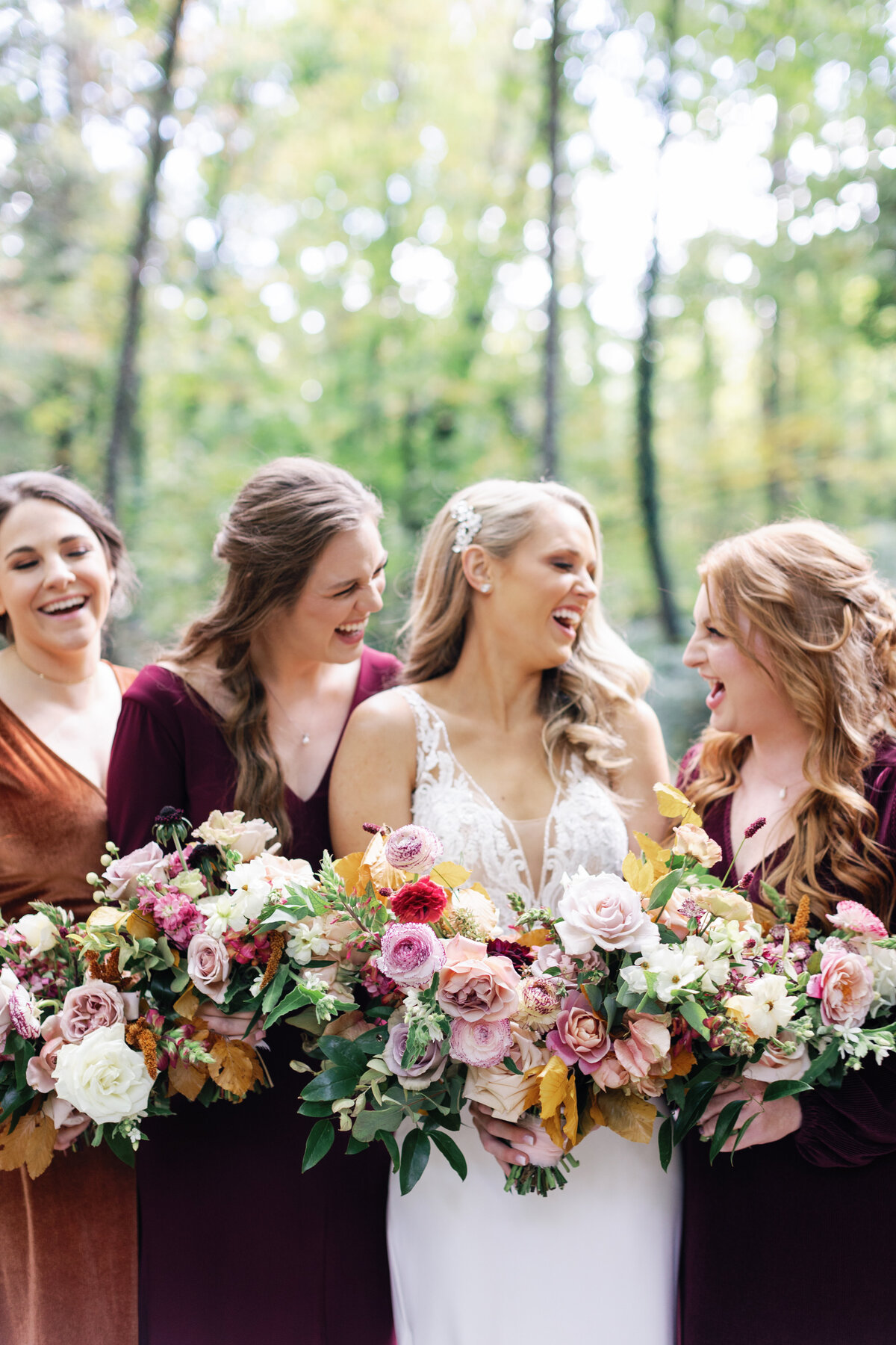laughing-bridesmaids
