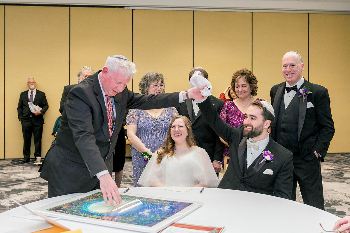Eliana-Melmed-Photography-Chicago-LosAngeles-Jewish-WeddingPhotography-Ketubah-00113