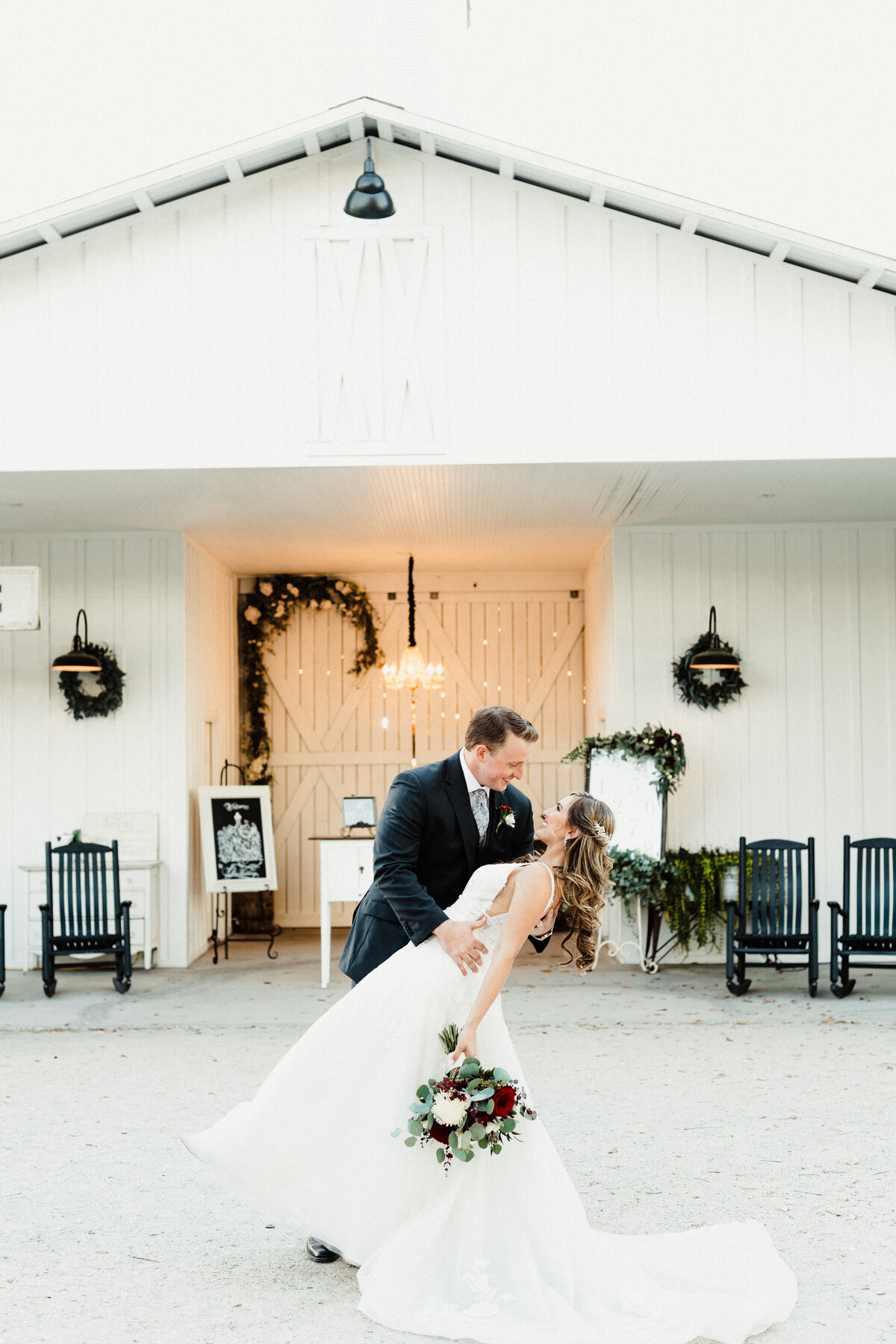 Copyright-Dewitt-for-Love-Photography-B+L-Southern-Grace-Barn-Wedding-Photographer-Florida-85
