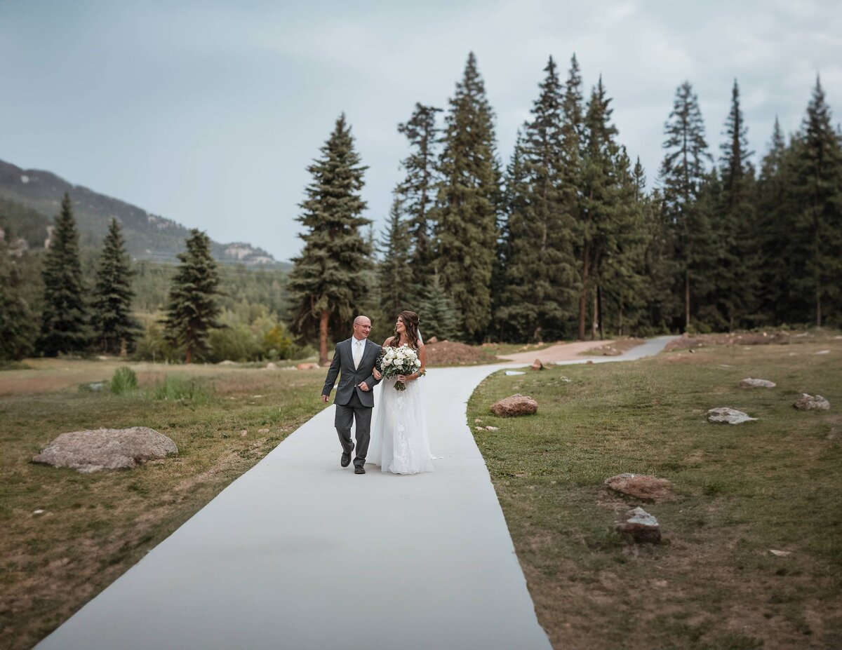Mountain View Ranch Colorado Wedding-01