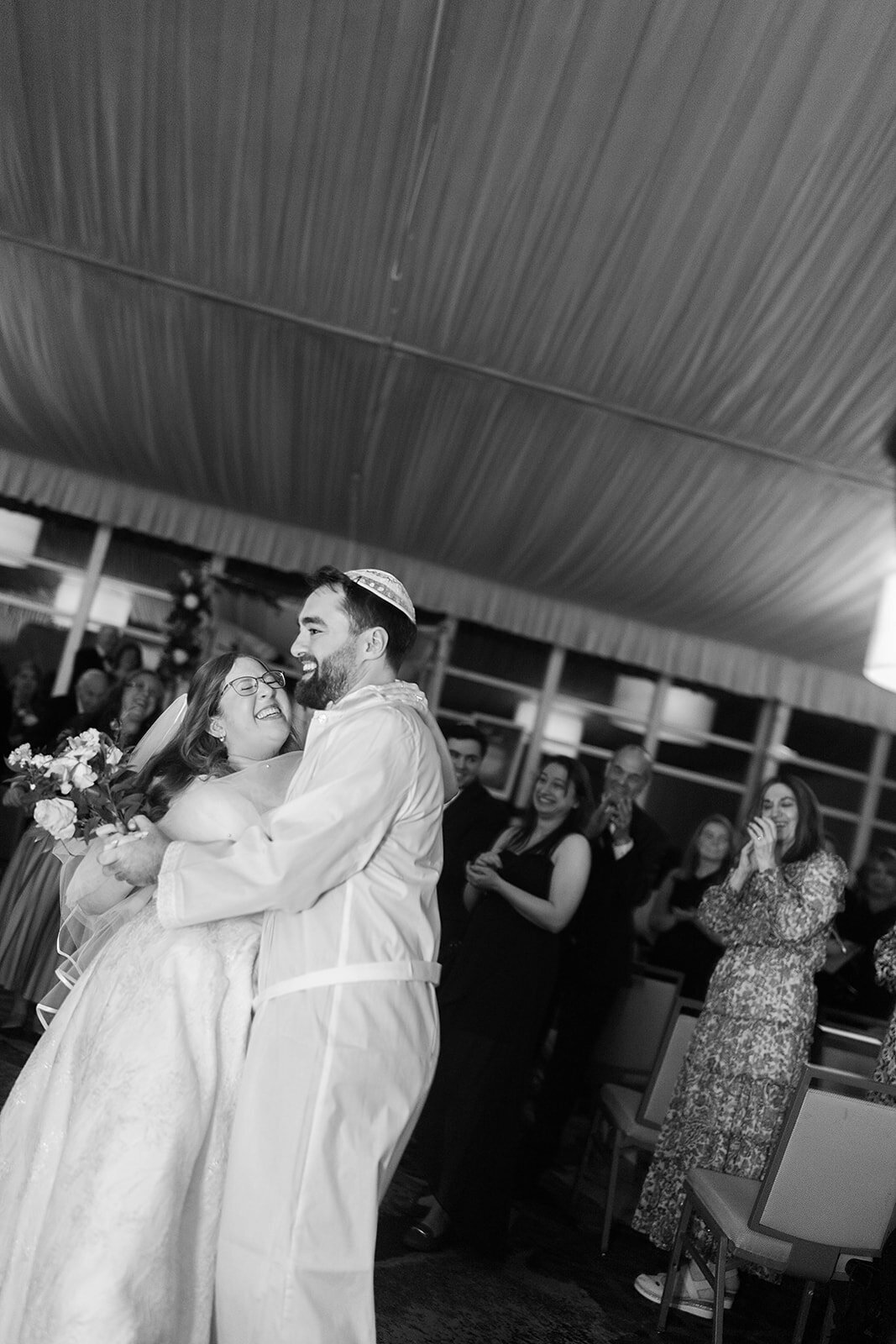 Eliana-Melmed-Photography-Chicago-LosAngeles-Jewish-WeddingPhotography-Chuppah-00262