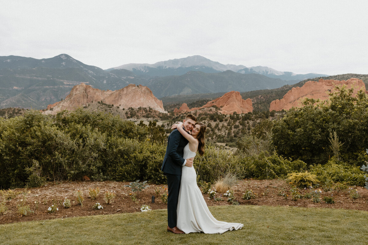 Mackenzie-and-Cutter's-Intimate-Wedding-in-Colorado-Springs-16