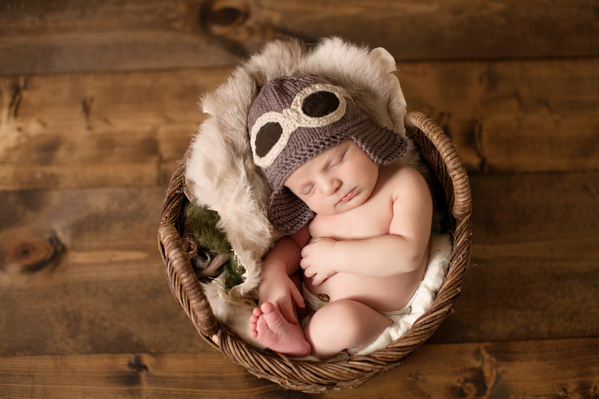 best_newborn_photographer_milton_ga