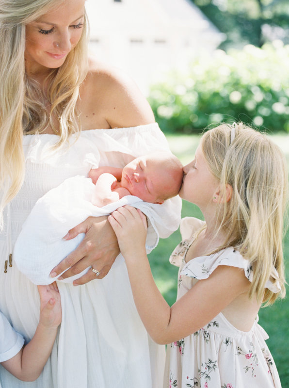 lake country newborn photographer