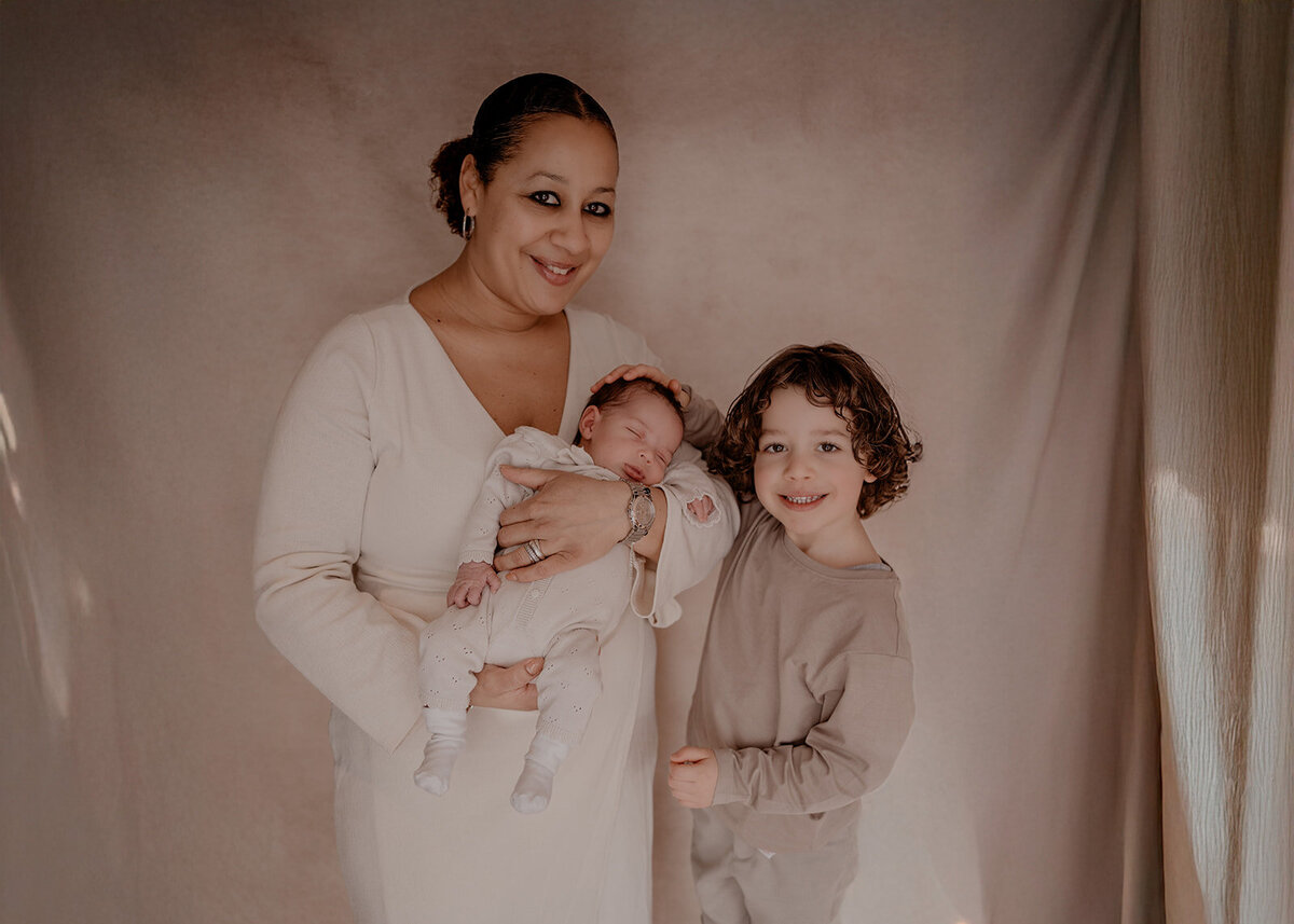 2025 Newbornshoot Lois Leukfotografie bewerkt extra3